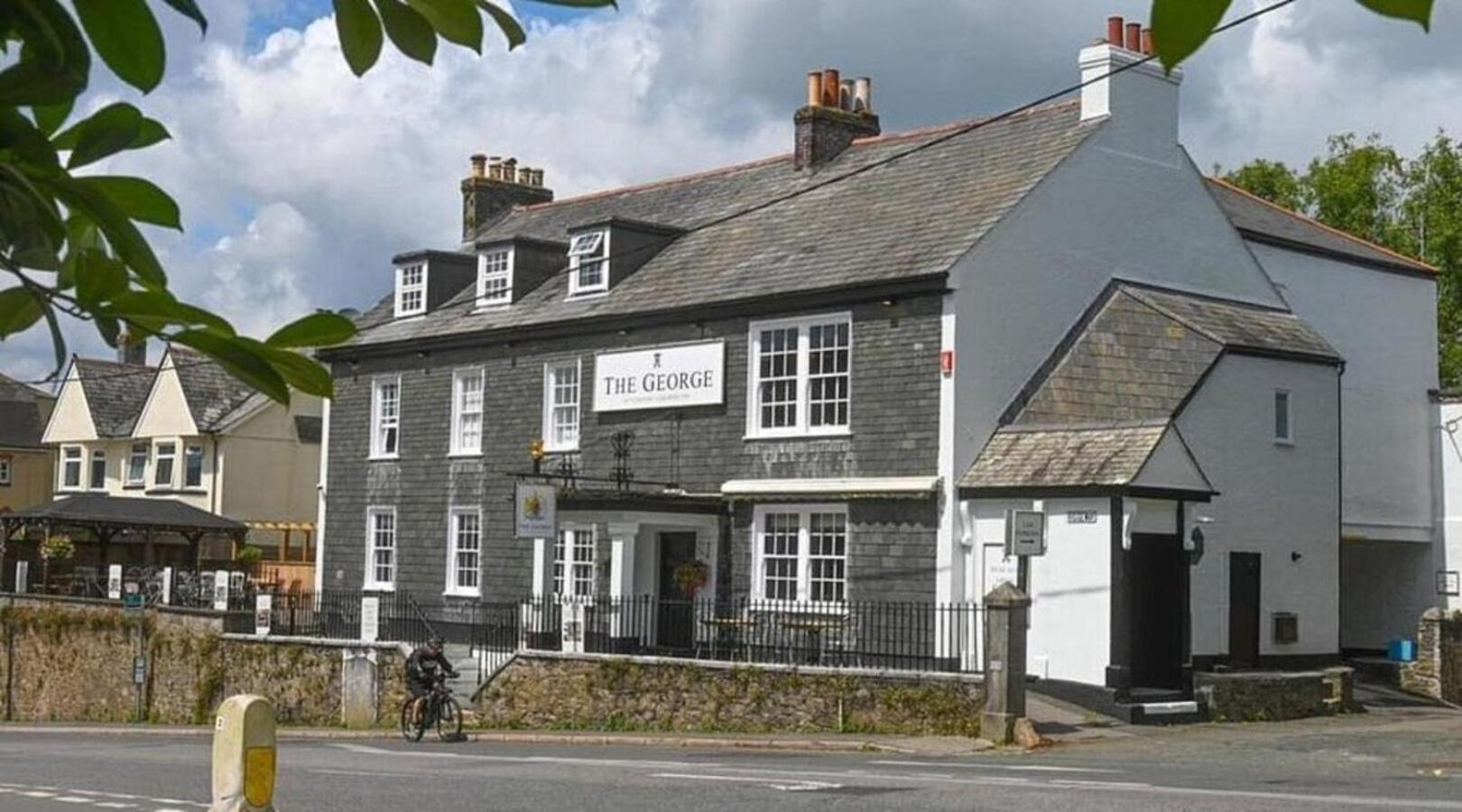 The George Inn Plympton Plymouth Buitenkant foto